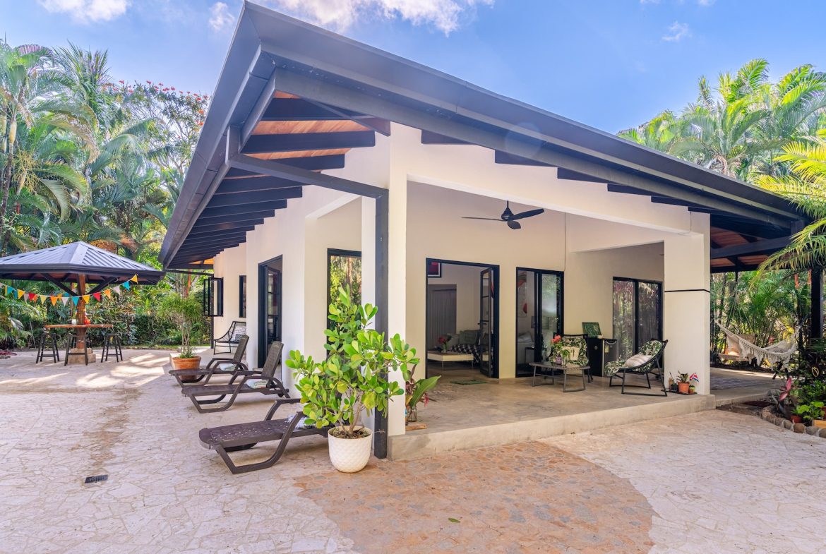 CASA SIRENA PROPERTY WITH TWO BEDROOM IN THE MIDDLE IN THE NATURE, IN OJOCHAL – 1.3 ACRES, Uvita, Costa Rica — photo 4
