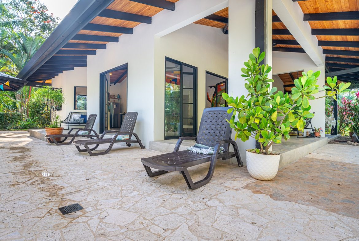 CASA SIRENA PROPERTY WITH TWO BEDROOM IN THE MIDDLE IN THE NATURE, IN OJOCHAL – 1.3 ACRES, Uvita, Costa Rica — photo 5