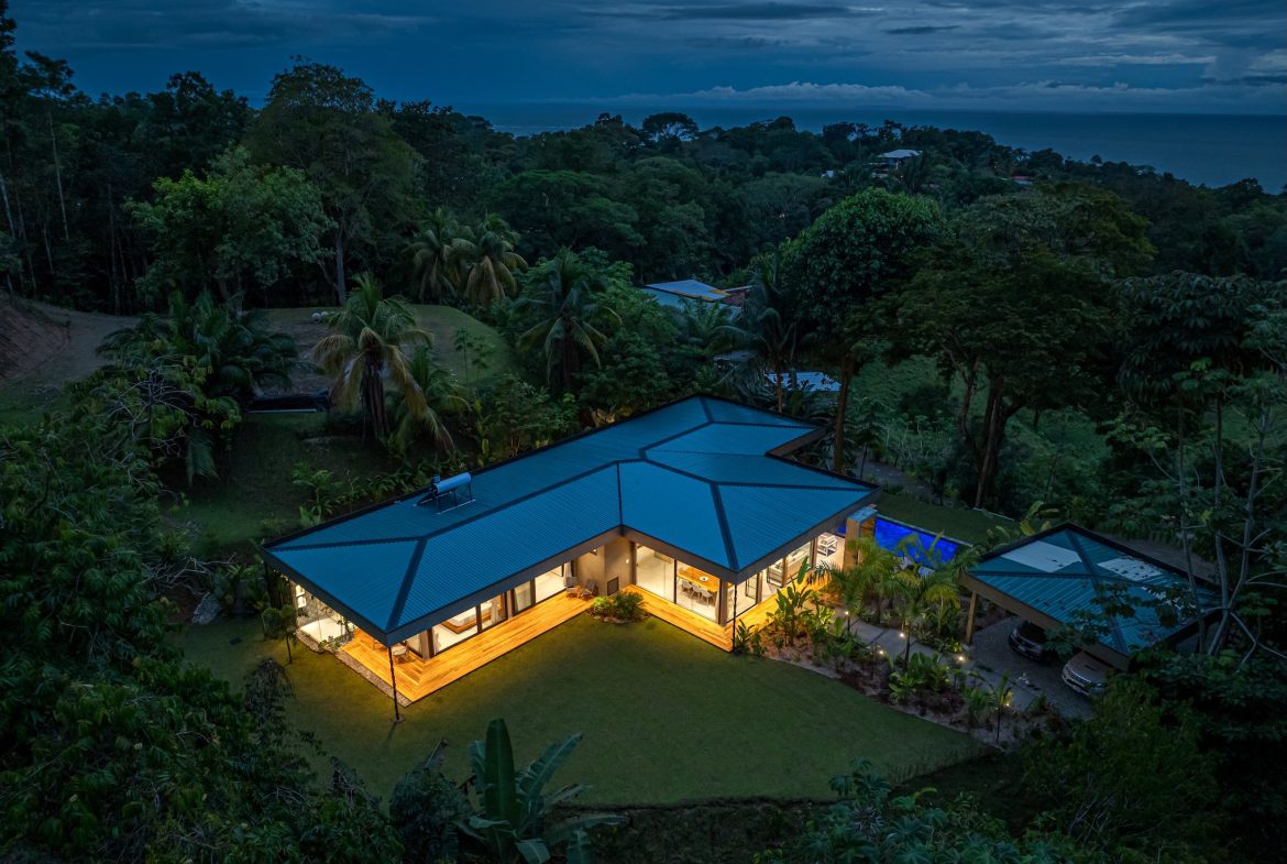 CASA KOBO PROPERTY IN THE MIDDLE OF THE NATURE WITH THREE BEDROOMS, IN PLAYA HERMOSA – 1.23 ACRES, Uvita, Costa Rica — photo 2