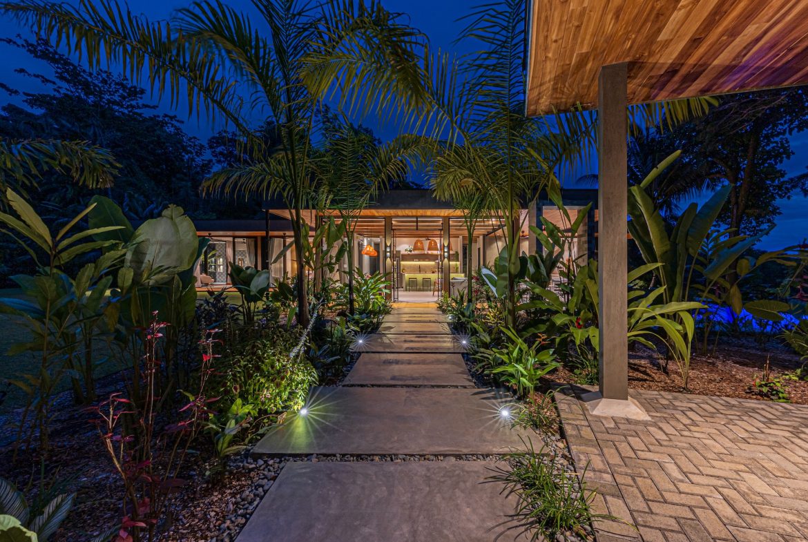CASA KOBO PROPERTY IN THE MIDDLE OF THE NATURE WITH THREE BEDROOMS, IN PLAYA HERMOSA – 1.23 ACRES, Uvita, Costa Rica — photo 3