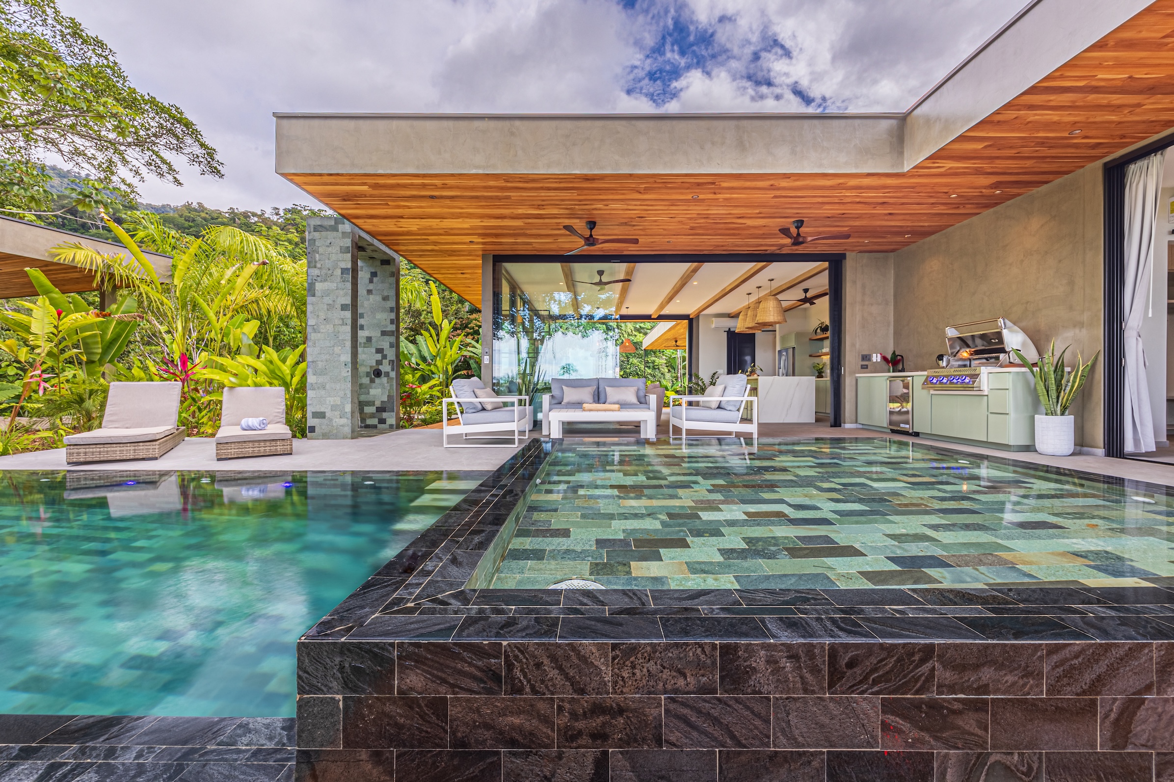 Foto 10-13-25, 9 05 46 am