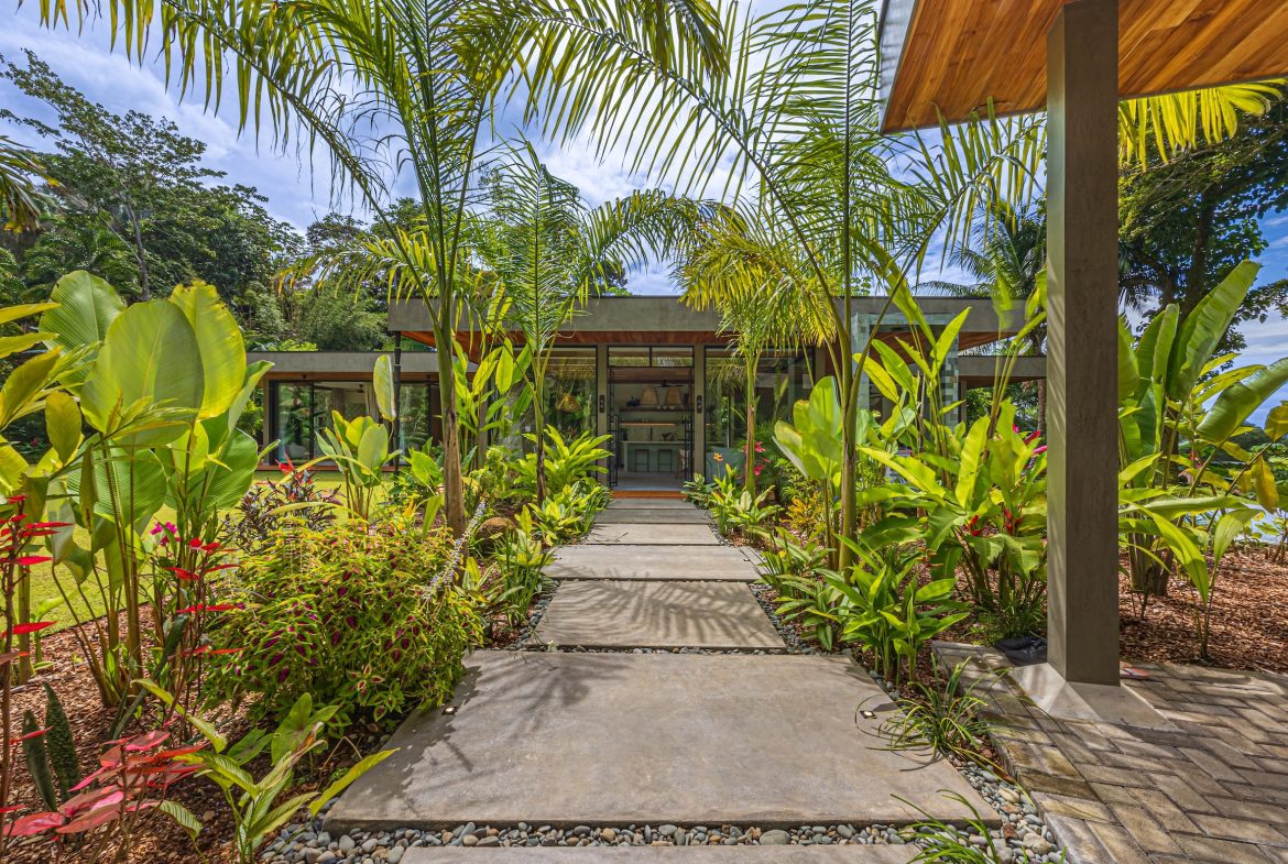 CASA KOBO PROPERTY IN THE MIDDLE OF THE NATURE WITH THREE BEDROOMS, IN PLAYA HERMOSA – 1.23 ACRES, Uvita, Costa Rica — photo 6