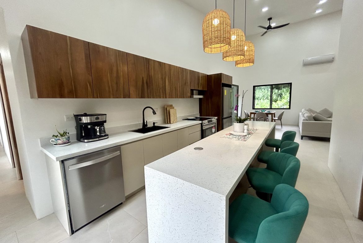 PROPERTY WITH THREE BEDROOM, IN LOS JARDINES DEL MORETE UVITA – 0.20 ACRES