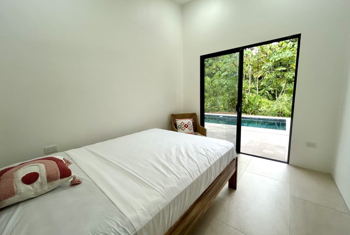 PROPERTY WITH THREE BEDROOM, IN LOS JARDINES DEL MORETE UVITA – 0.20 ACRES