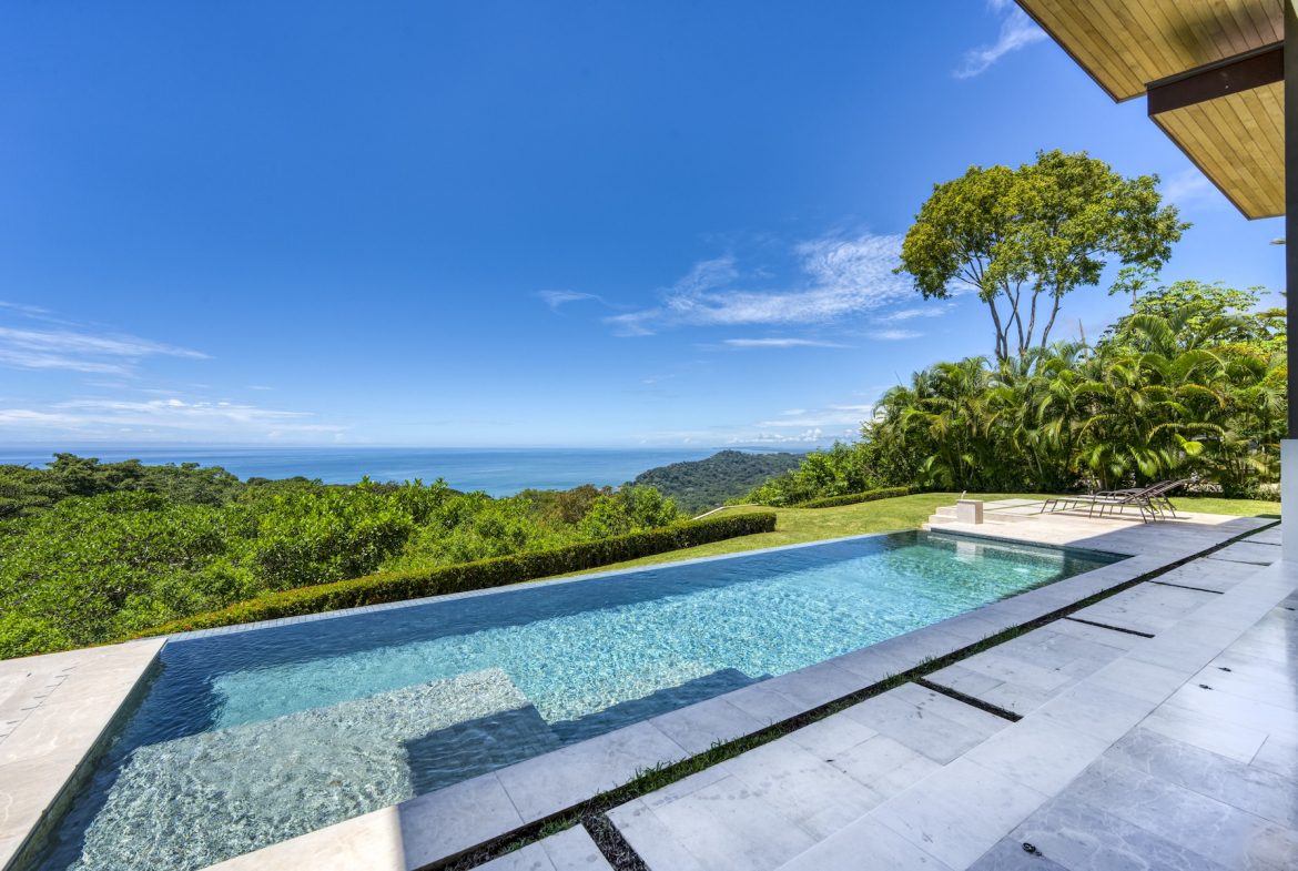 LUXURY OCEAN VIEW HOME IN ESCALERAS NEAR DOMINICAL – 1.58 ACRES