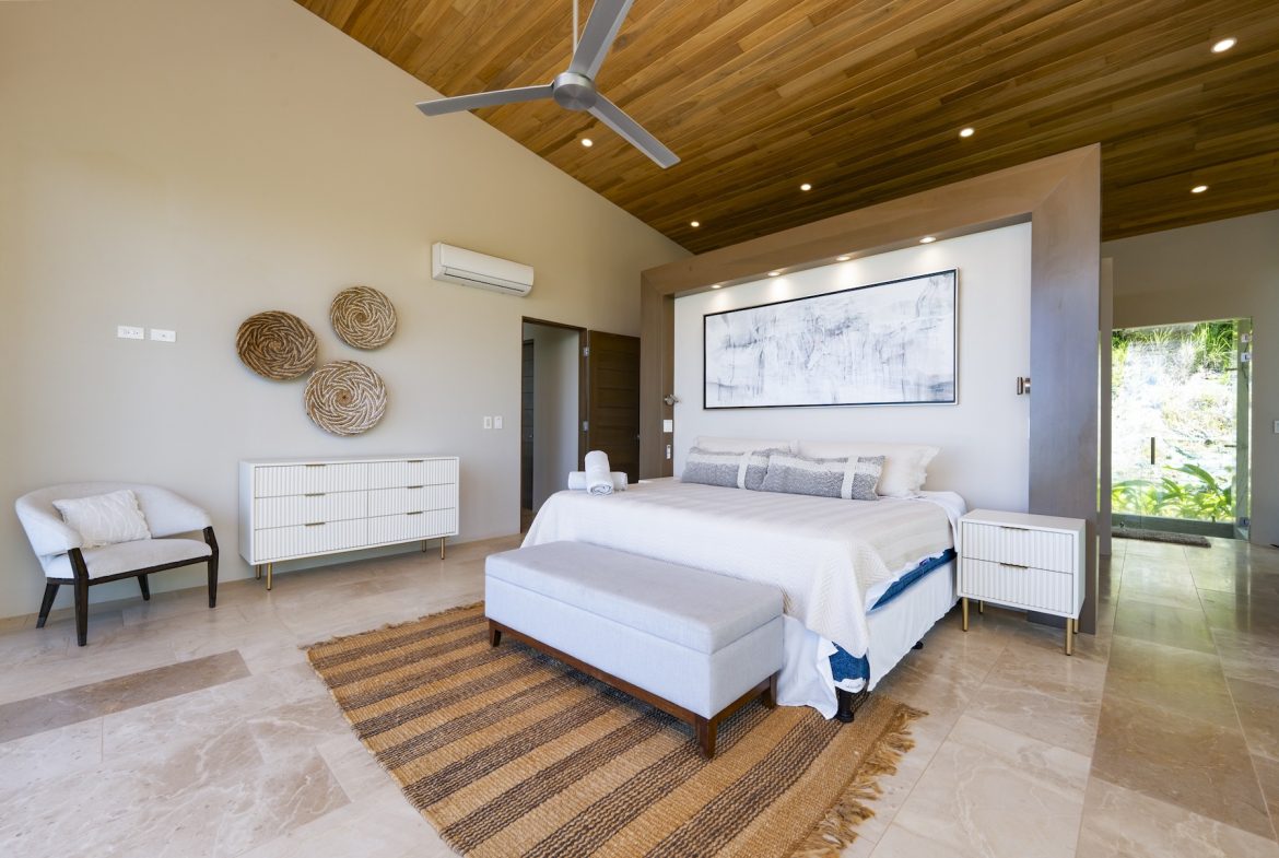 LUXURY OCEAN VIEW HOME IN ESCALERAS NEAR DOMINICAL – 1.58 ACRES