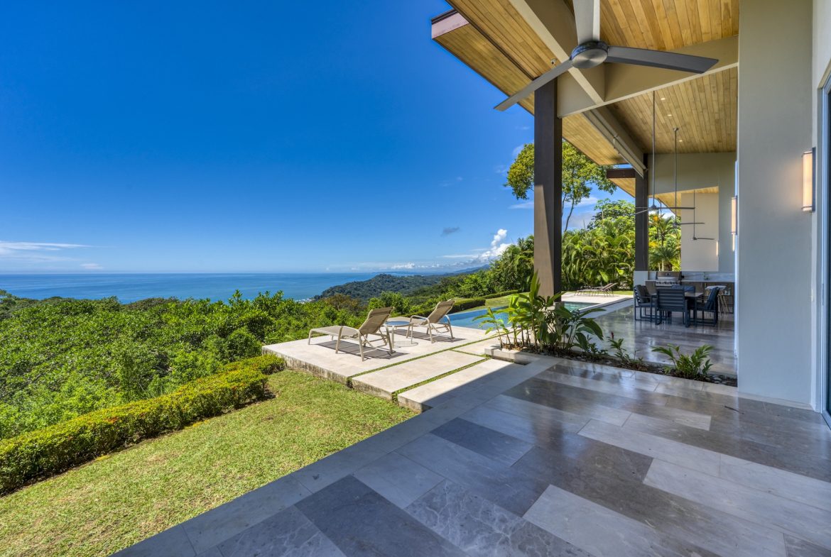 LUXURY OCEAN VIEW HOME IN ESCALERAS NEAR DOMINICAL – 1.58 ACRES