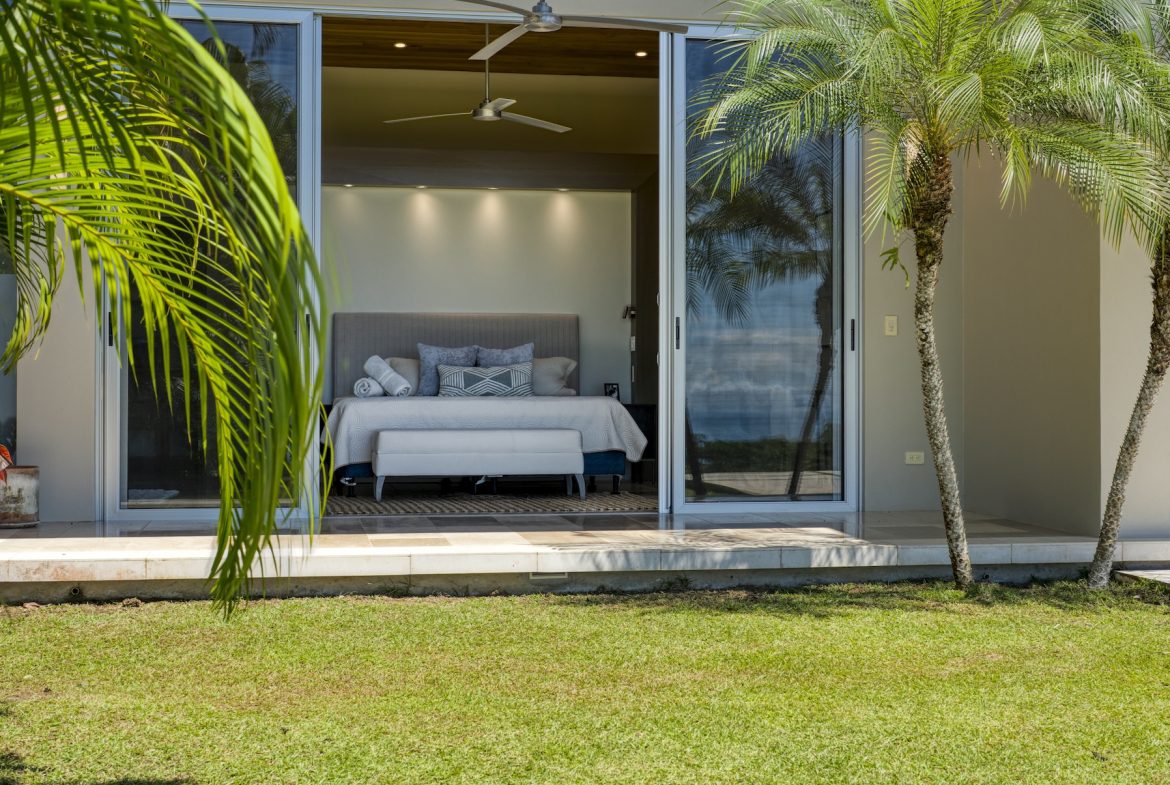 LUXURY OCEAN VIEW HOME IN ESCALERAS NEAR DOMINICAL – 1.58 ACRES