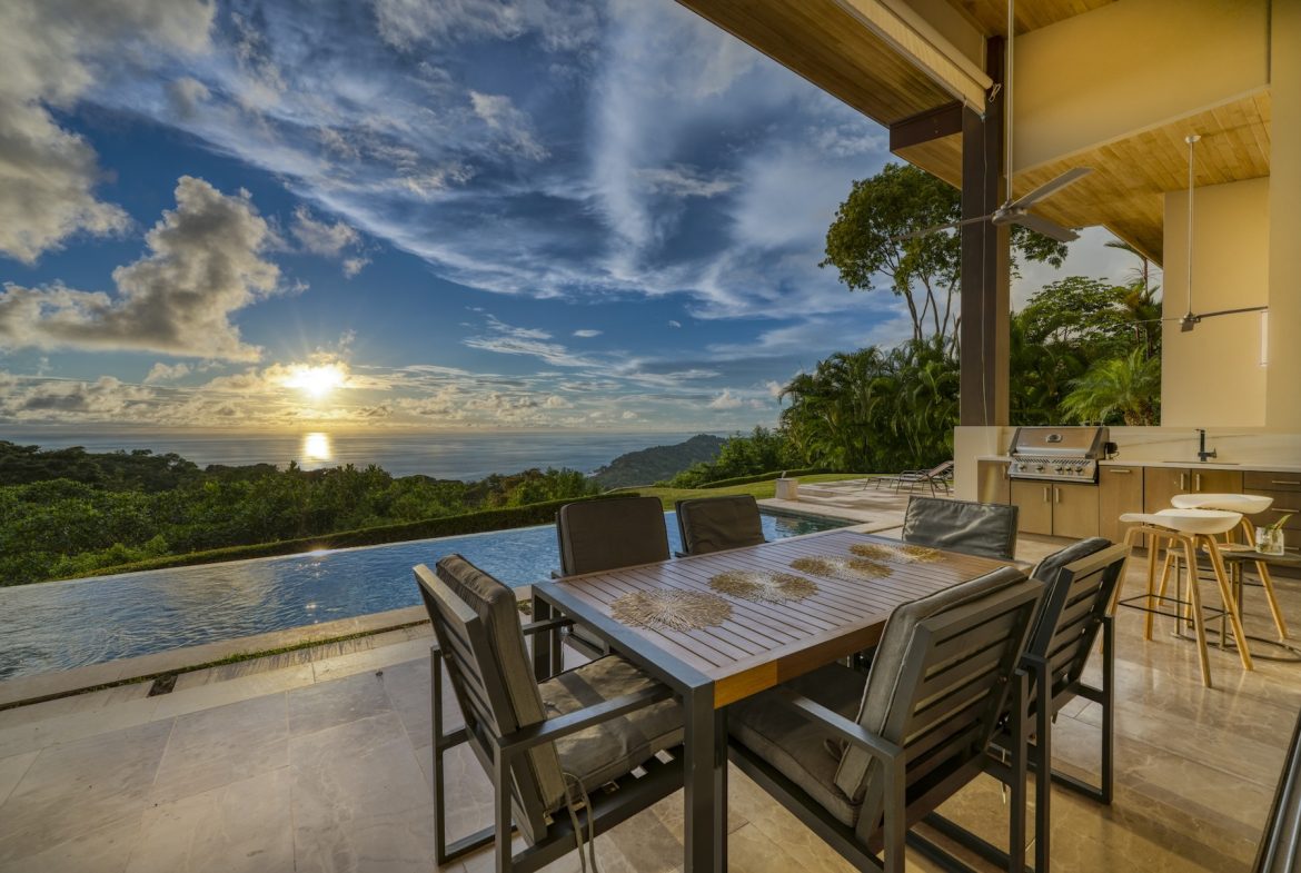 LUXURY OCEAN VIEW HOME IN ESCALERAS NEAR DOMINICAL – 1.58 ACRES