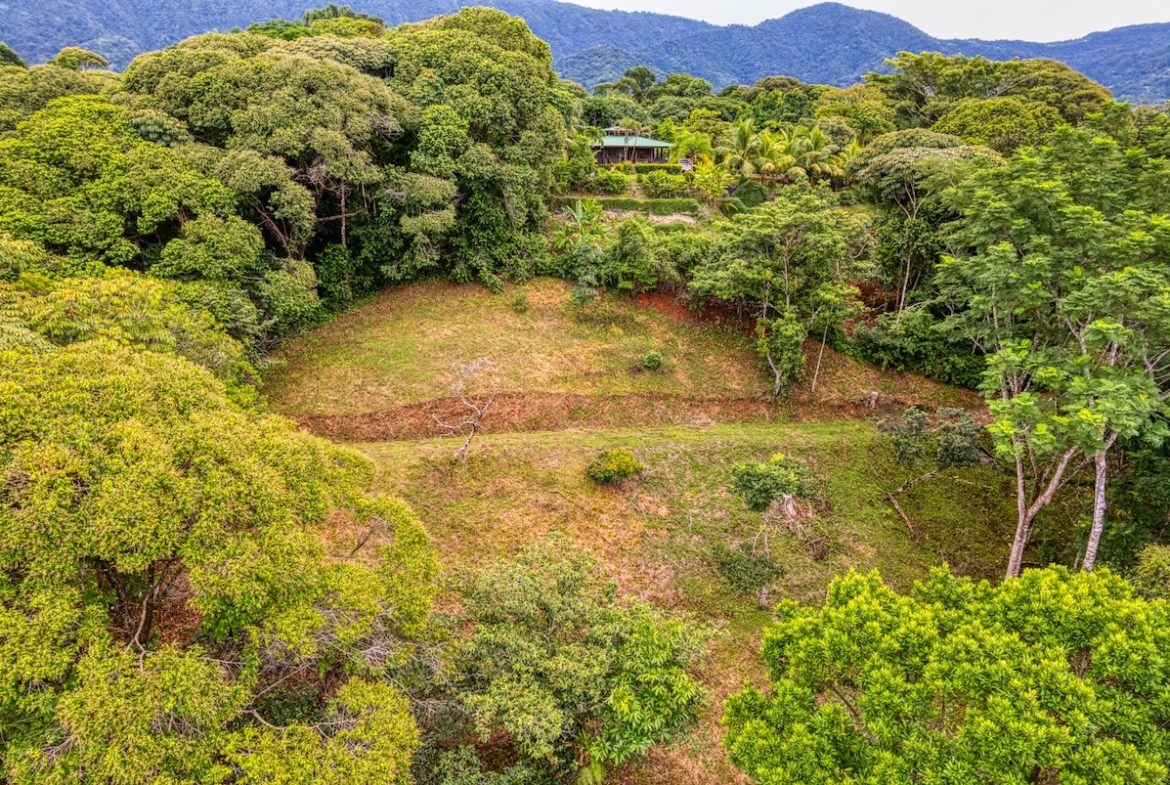 BUILDING PROPERTY WITH MOUNTAIN VIEWS A STEPS OF OJOCHAL – 2.64 ACRES