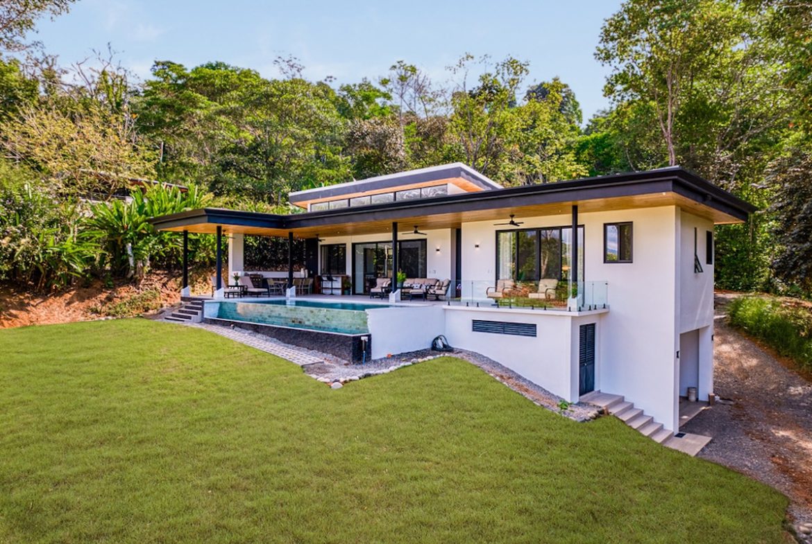 MOUNTAIN PROPERTY WITH THREE BEDROOM HOME, IN LA COLONIA – 1.2 ACRES, Uvita, Costa Rica — photo 4