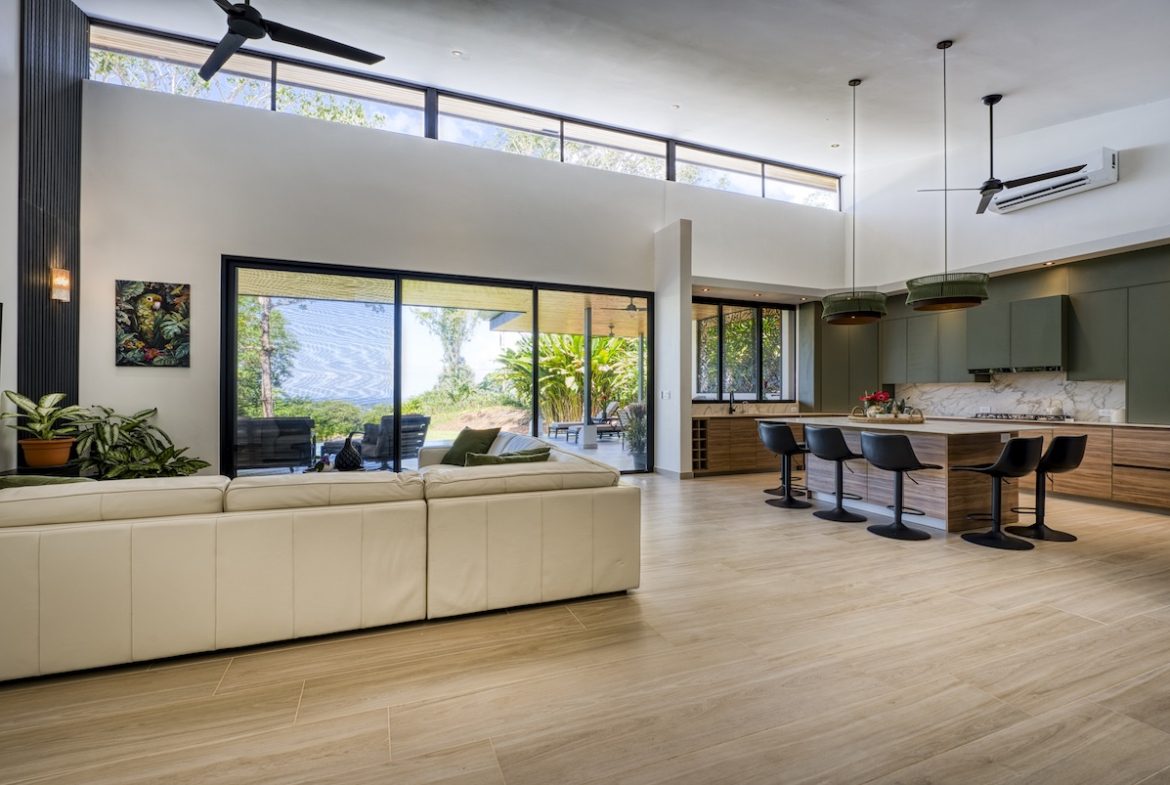 OCEAN VIEW LUXURY 3-BEDROOM HOME IN GATED COMMUNITY