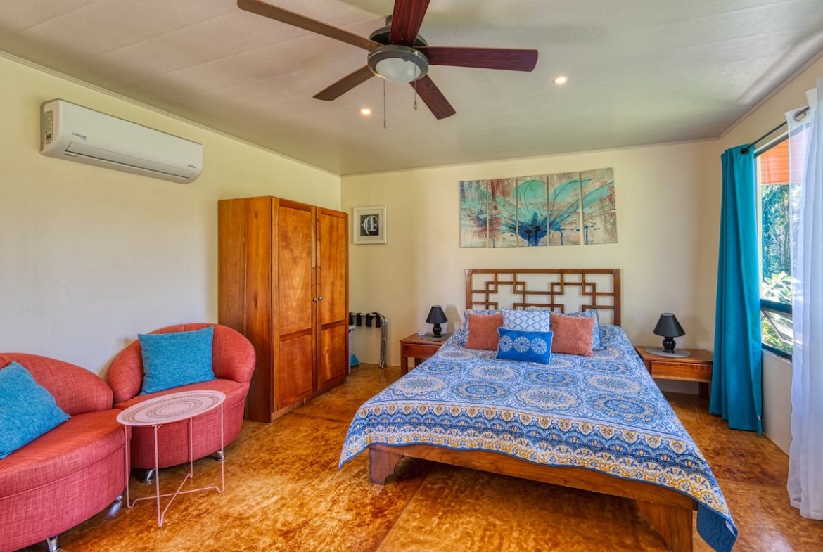 HOTEL PROPERTY WITH EIGHT BEDROOMS IN THE MOUNTAINS, IN TRES RIOS – 5.03 ACRES