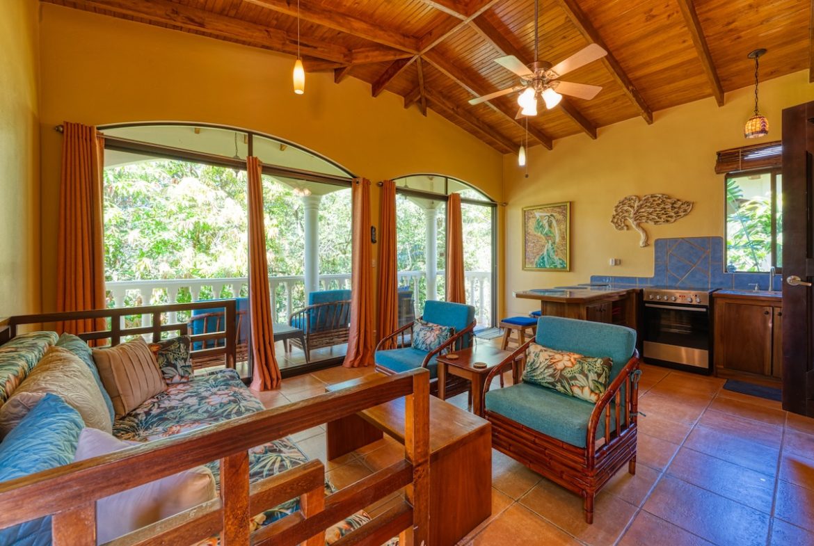 HOTEL PROPERTY WITH EIGHT BEDROOMS IN THE MOUNTAINS, IN TRES RIOS – 5.03 ACRES