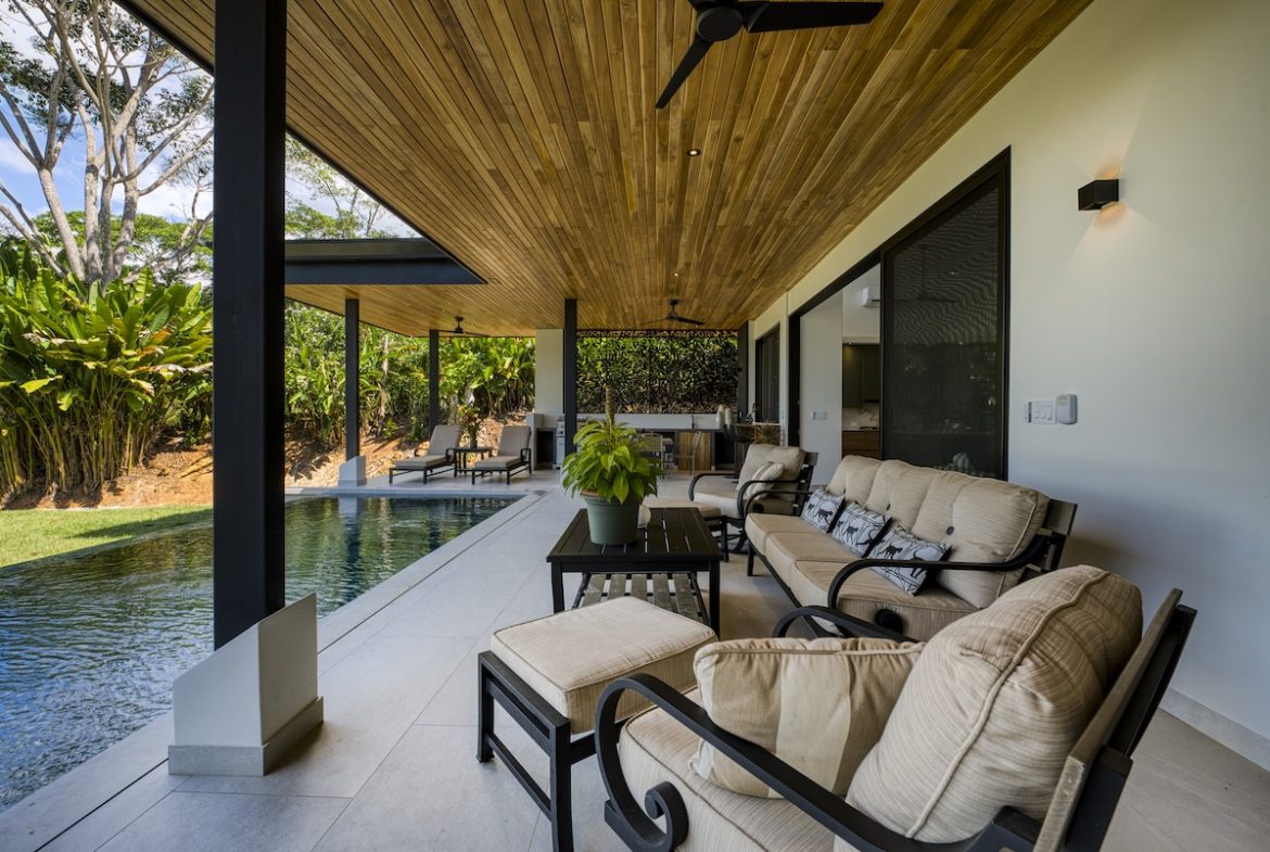 OCEAN VIEW LUXURY 3-BEDROOM HOME IN GATED COMMUNITY