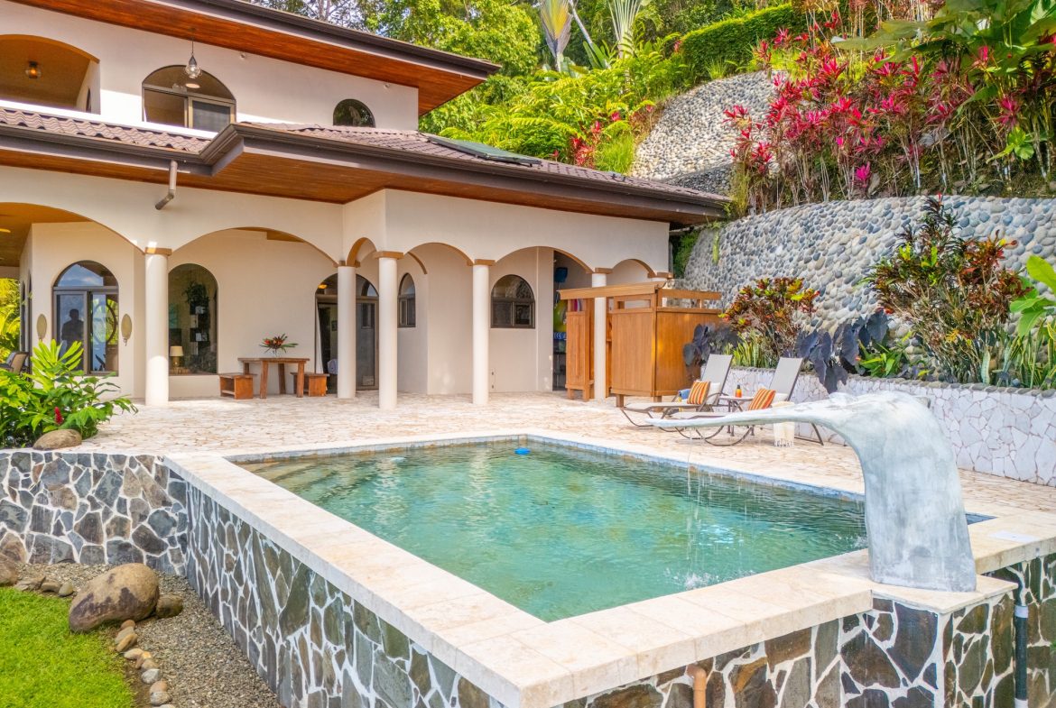 PROPERTY WITH AMAZING WHALE TAIL VIEW 3 BEDROOM HOME, IN UVITA – 1.58 ACRES, Uvita, Costa Rica — photo 4