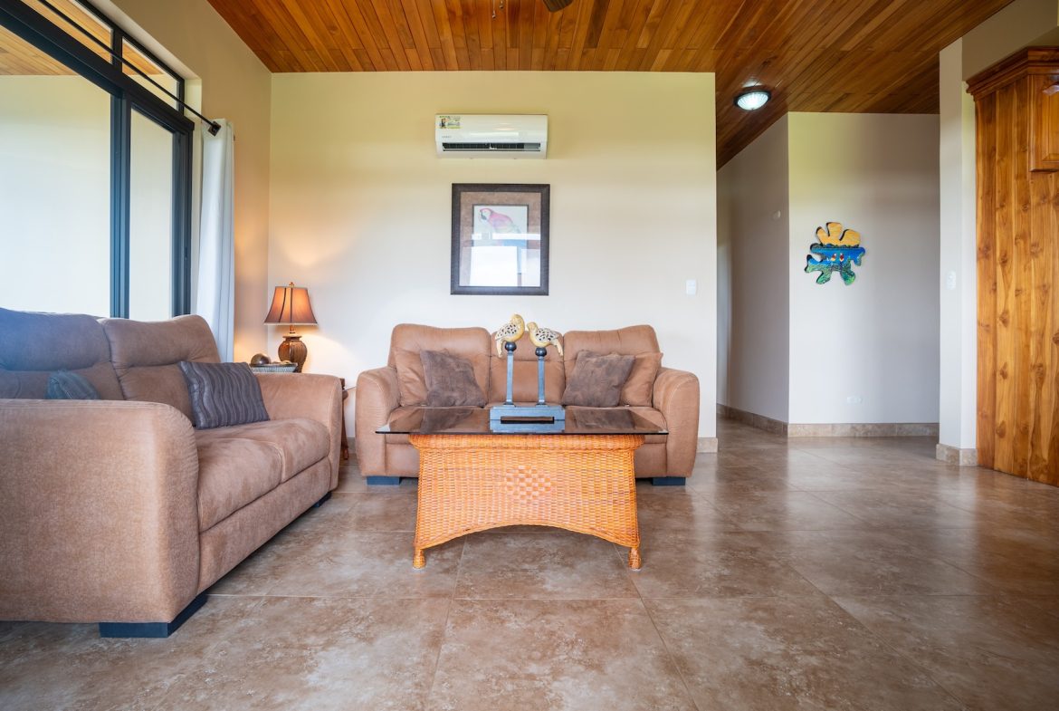 PROPERTY WITH TWO BEDROOM NEAR TO THE GOLF, IN SAN BUENAS – 30 ACRES, Uvita, Costa Rica — photo 3