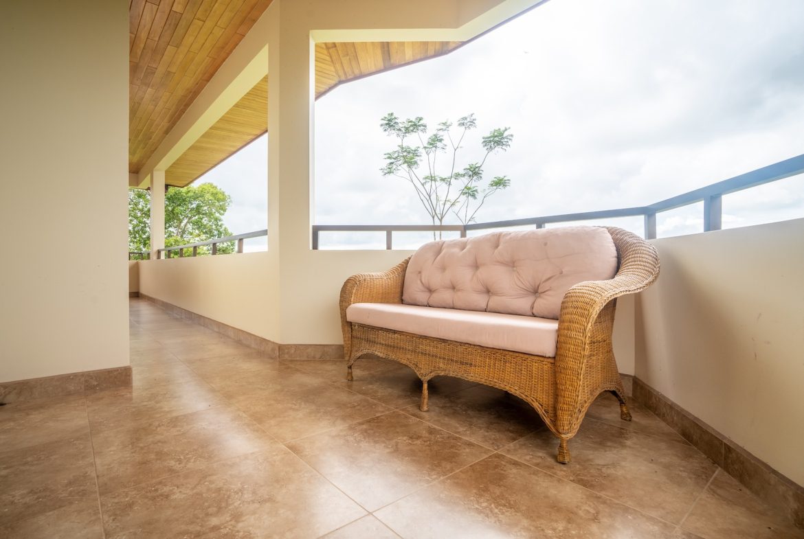 PROPERTY WITH TWO BEDROOM NEAR TO THE GOLF, IN SAN BUENAS – 30 ACRES