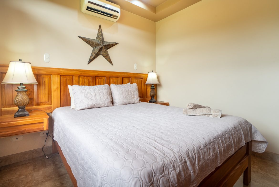 PROPERTY WITH TWO BEDROOM NEAR TO THE GOLF, IN SAN BUENAS – 30 ACRES