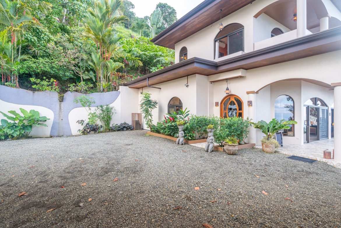 PROPERTY WITH AMAZING WHALE TAIL VIEW 3 BEDROOM HOME, IN UVITA – 1.58 ACRES, Uvita, Costa Rica — photo 8
