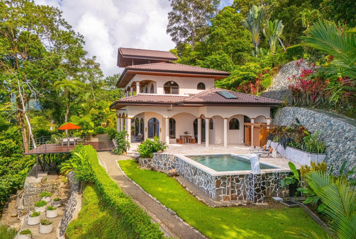 PROPERTY WITH AMAZING WHALE TAIL VIEW 3 BEDROOM HOME, IN UVITA – 1.58 ACRES, Uvita, Costa Rica — photo 3