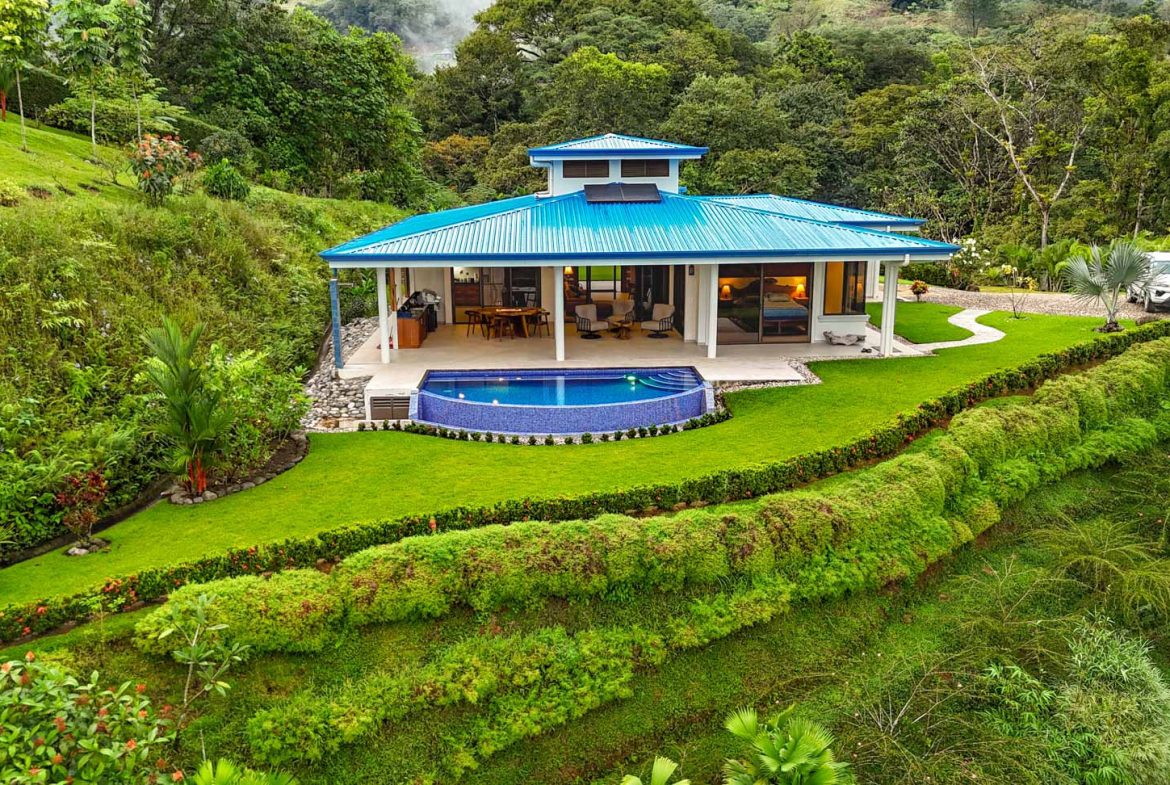 PROPERTY WITH TWO BEDROOMS WITH PANORAMIC VIEWS OF THE MOUNTAINS, IN OJOCHAL – 1.48 ACRES, Uvita, Costa Rica — photo 4