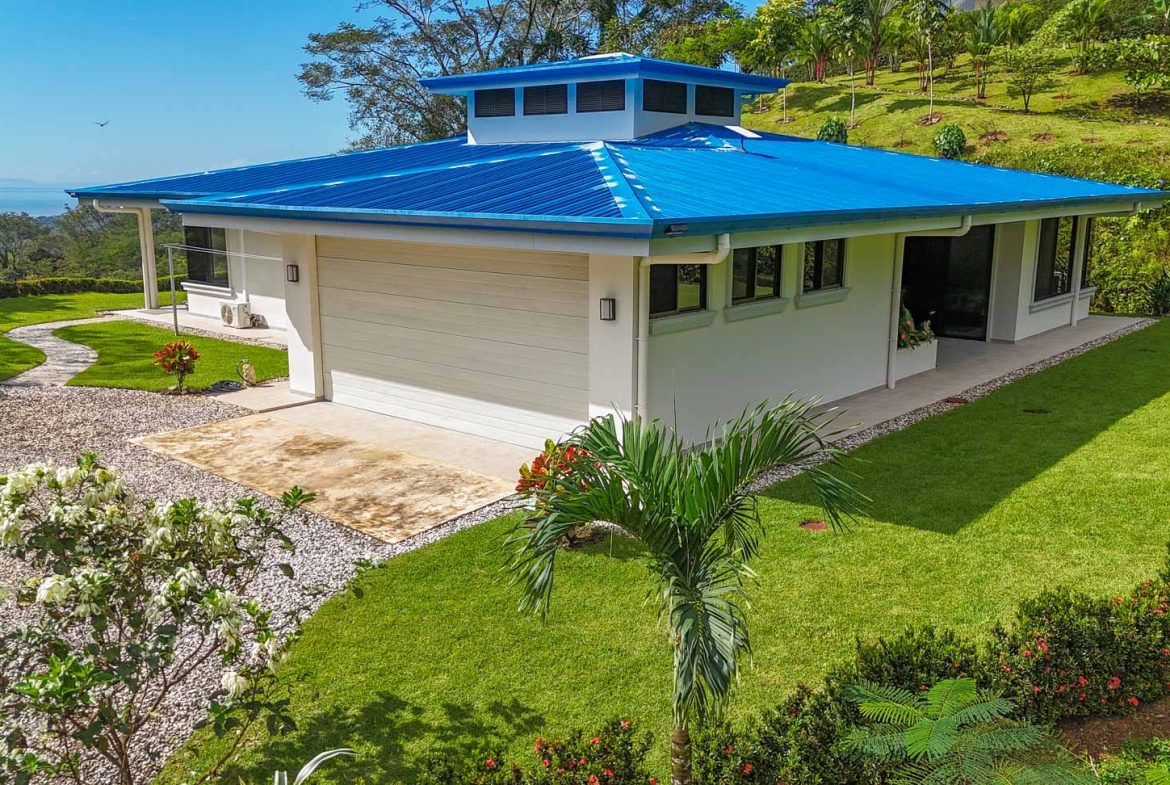 PROPERTY WITH TWO BEDROOMS WITH PANORAMIC VIEWS OF THE MOUNTAINS, IN OJOCHAL – 1.48 ACRES, Uvita, Costa Rica — photo 3