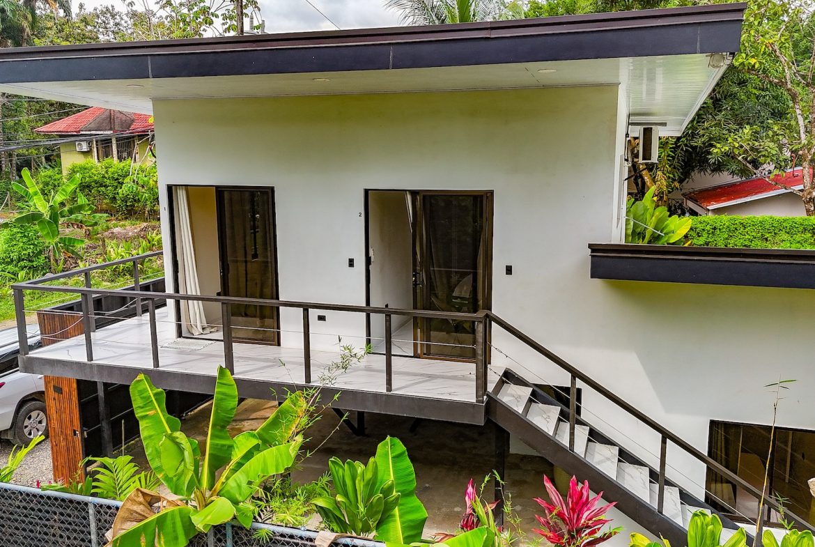 PROPERTY WITH PUBLIC ROAD IN FRONT WITH THREE BEDROOMS AND, IN UVITA – 0.05 ACRES, Uvita, Costa Rica — photo 2