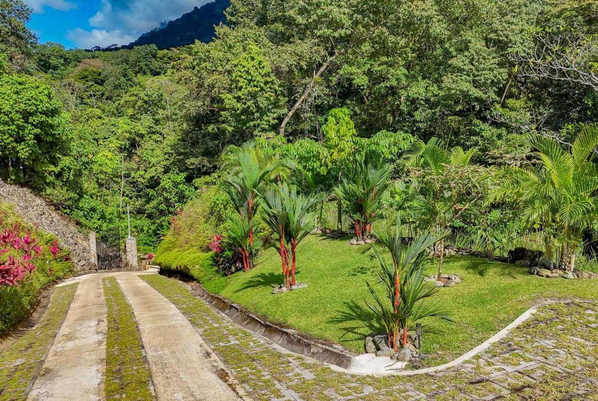 PROPERTY WITH TWO BEDROOMS WITH PANORAMIC VIEWS OF THE MOUNTAINS, IN OJOCHAL – 1.48 ACRES, Uvita, Costa Rica — photo 7