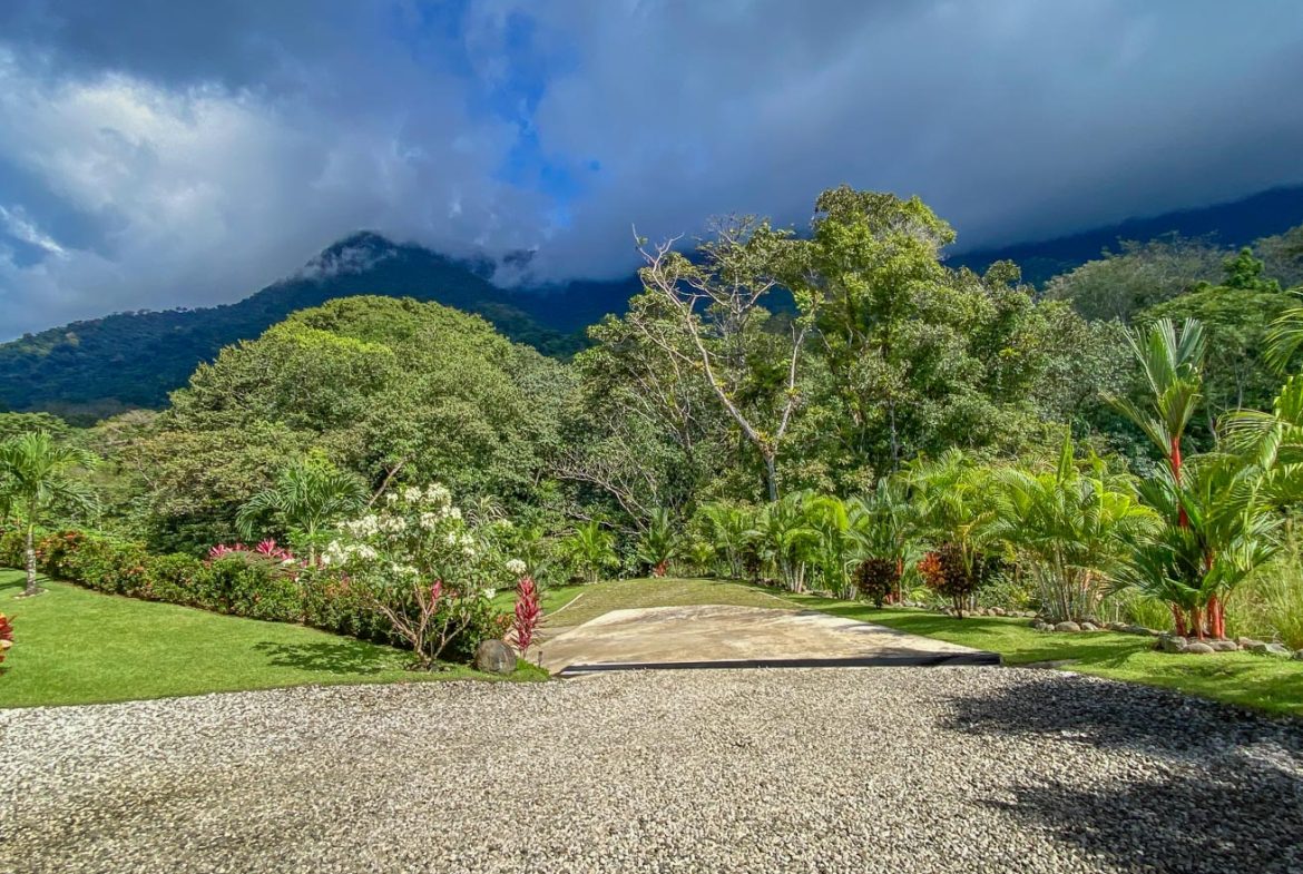 PROPERTY WITH TWO BEDROOMS WITH PANORAMIC VIEWS OF THE MOUNTAINS, IN OJOCHAL – 1.48 ACRES, Uvita, Costa Rica — photo 8