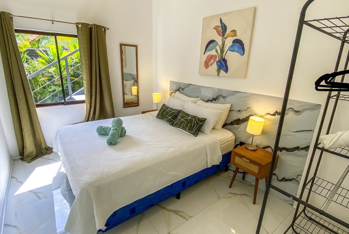 PROPERTY WITH PUBLIC ROAD IN FRONT WITH THREE BEDROOMS AND, IN UVITA – 0.05 ACRES