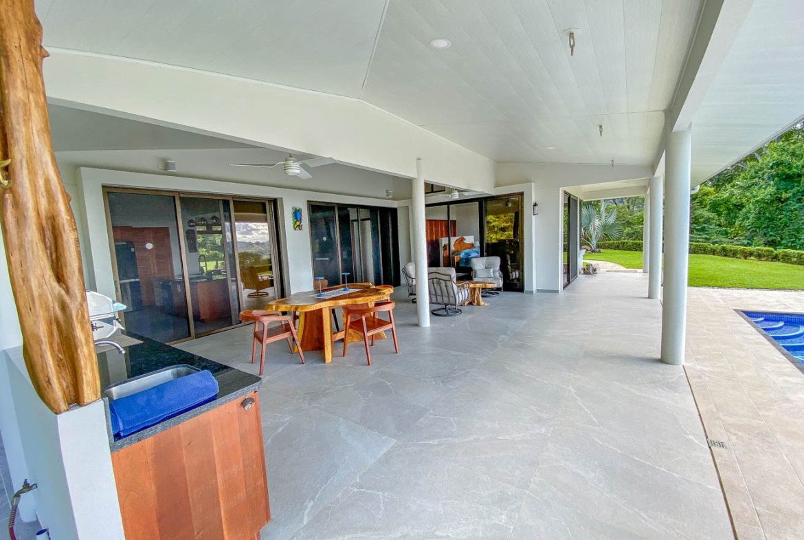 PROPERTY WITH TWO BEDROOMS WITH PANORAMIC VIEWS OF THE MOUNTAINS, IN OJOCHAL – 1.48 ACRES
