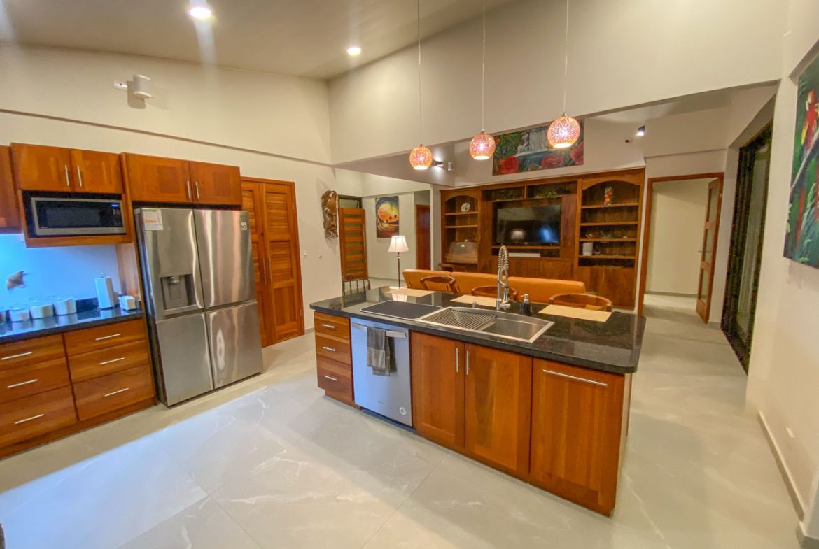 PROPERTY WITH TWO BEDROOMS WITH PANORAMIC VIEWS OF THE MOUNTAINS, IN OJOCHAL – 1.48 ACRES
