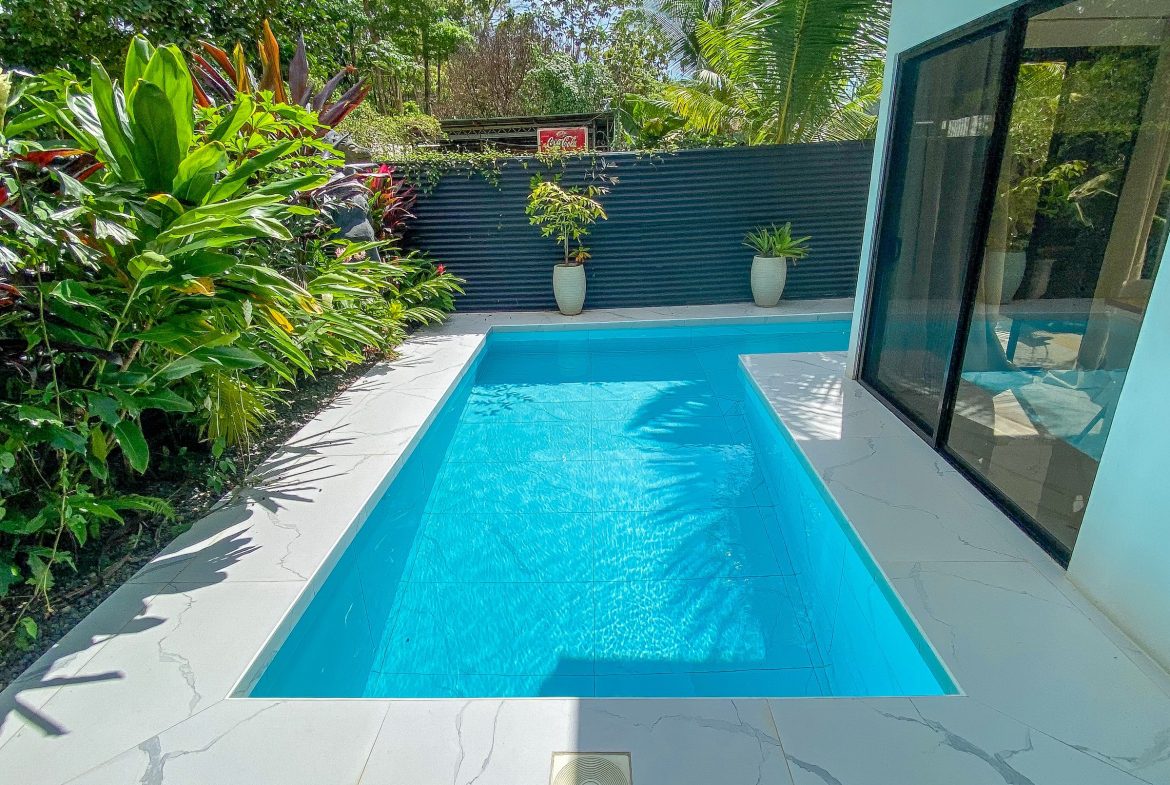 PROPERTY WITH PUBLIC ROAD IN FRONT WITH THREE BEDROOMS AND, IN UVITA – 0.05 ACRES
