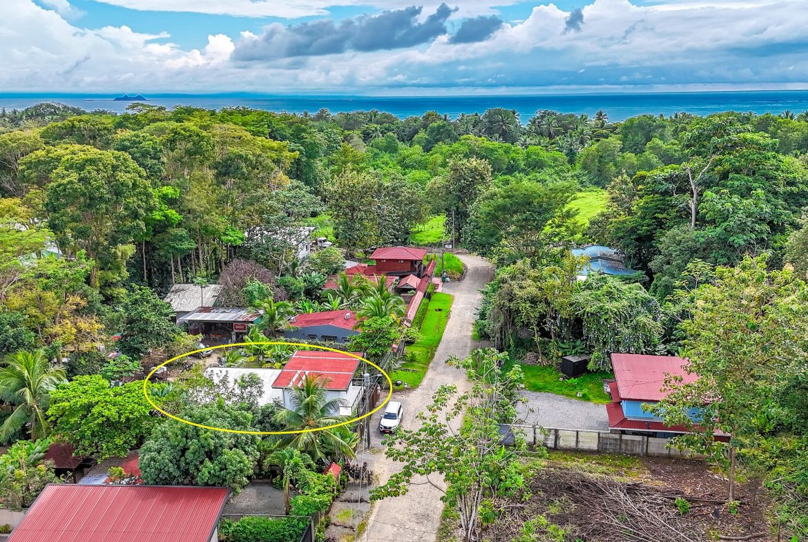 PROPERTY WITH PUBLIC ROAD IN FRONT WITH THREE BEDROOMS AND, IN UVITA – 0.05 ACRES