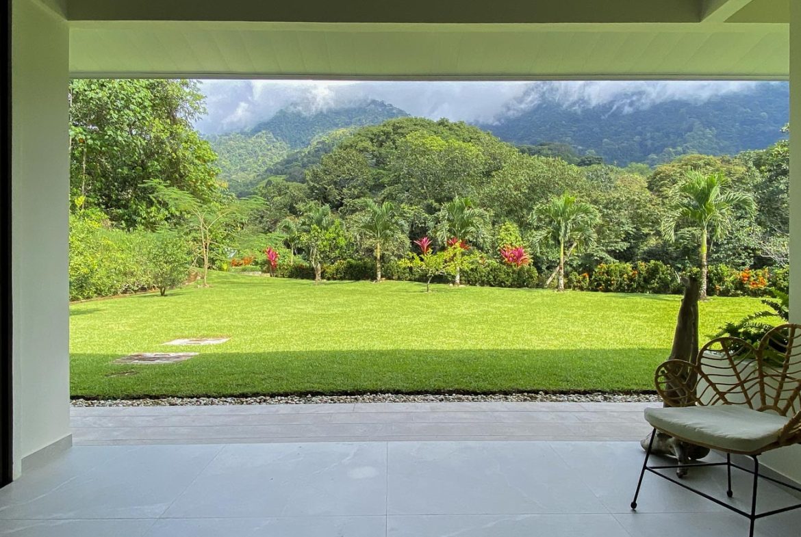 PROPERTY WITH TWO BEDROOMS WITH PANORAMIC VIEWS OF THE MOUNTAINS, IN OJOCHAL – 1.48 ACRES