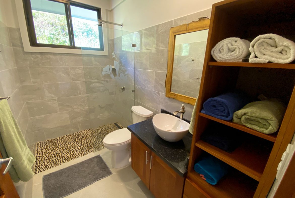 PROPERTY WITH TWO BEDROOMS WITH PANORAMIC VIEWS OF THE MOUNTAINS, IN OJOCHAL – 1.48 ACRES