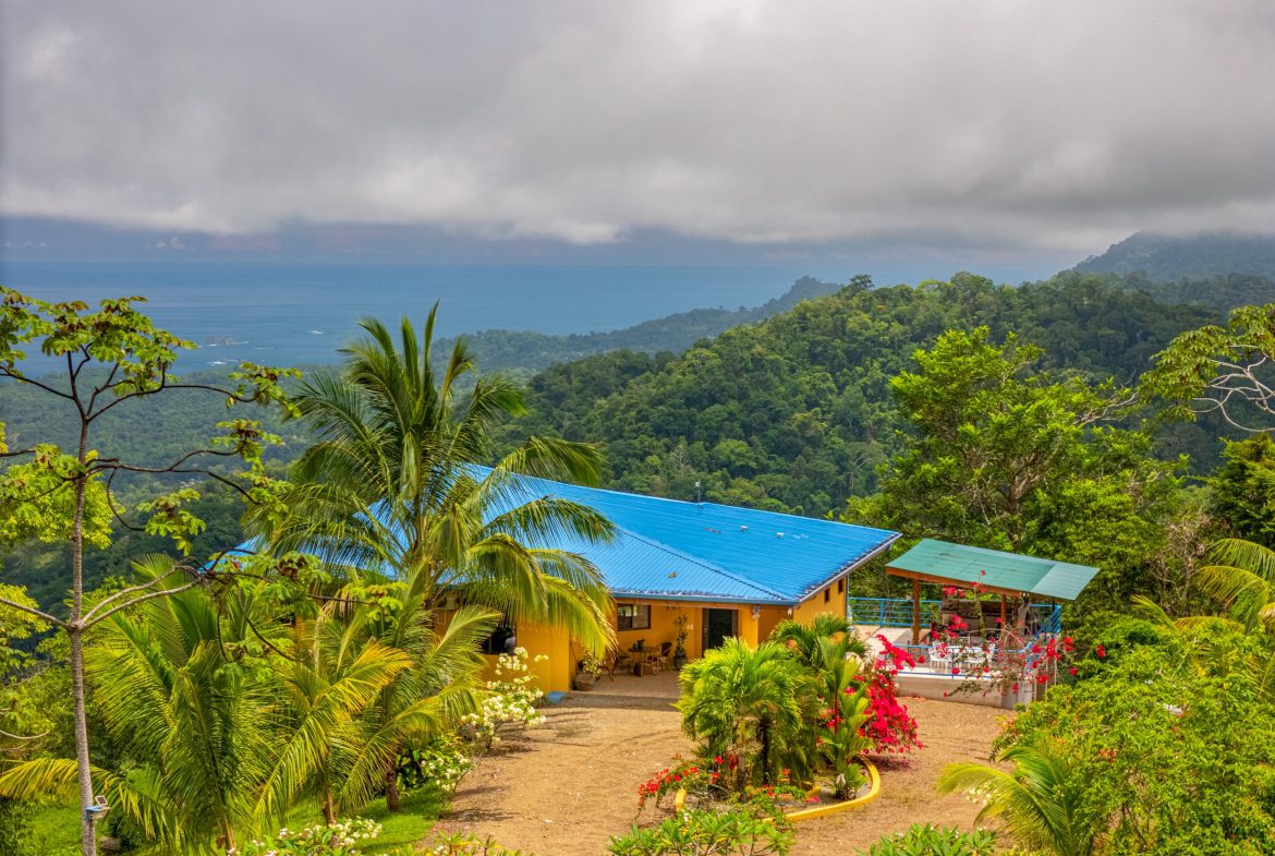 PROPERTY WITH PANORAMIC VIEWS OF THE OCEAN AND MOUNTAINS – 10.30 ACRES, Uvita, Costa Rica — photo 4