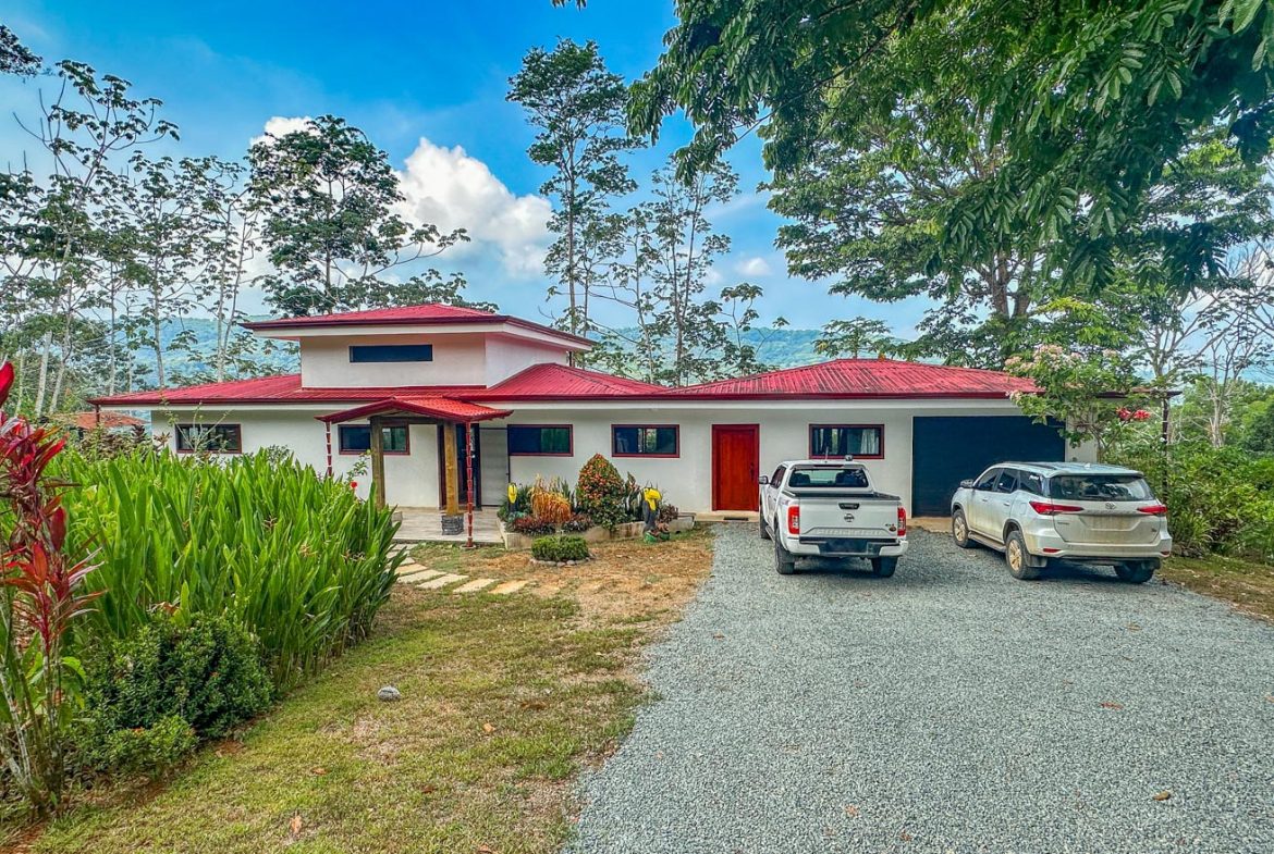 MOUNTAIN PROPERTY WITH A GUEST HOUSE WITH BEAUTIFUL VIEWS OF THE NATURE, IN BARU – 3.53 ACRES, Uvita, Costa Rica — photo 5
