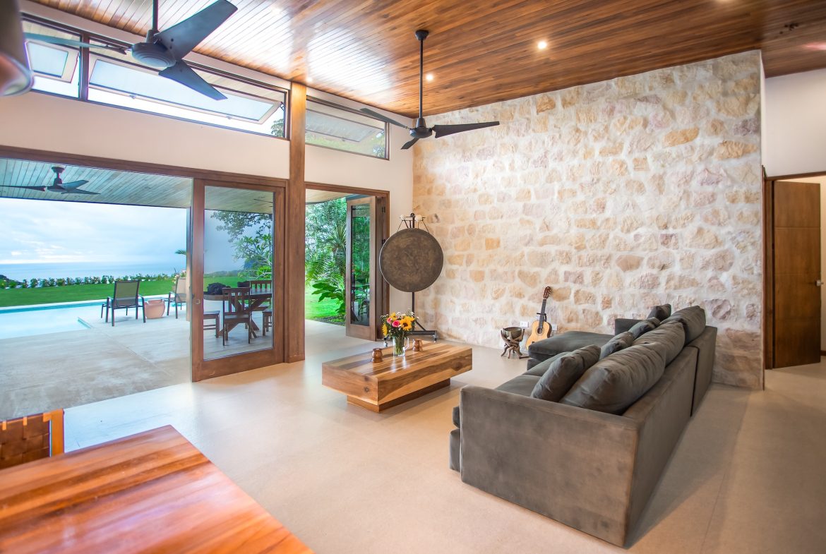 PROPERTY WITH THREE BEDROOM AND PANORAMIC VIEWS OF THE OCEAN, IN OJOCHAL – 0.54 ACRES, Uvita, Costa Rica — photo 7