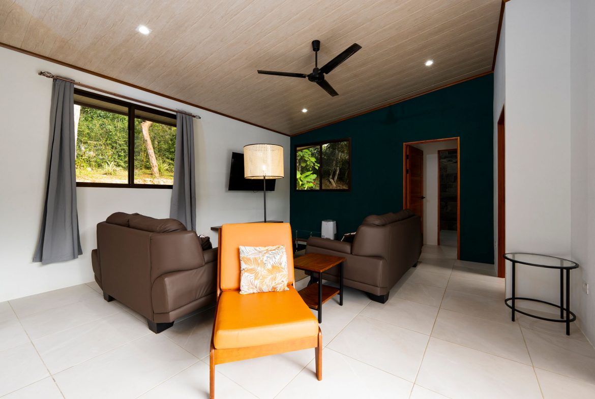 2 HOMES, MOUNTAIN VIEWS, EXTRA BUILDING SITES, FRUIT TREES, AND A CREEK, Uvita, Costa Rica — photo 8