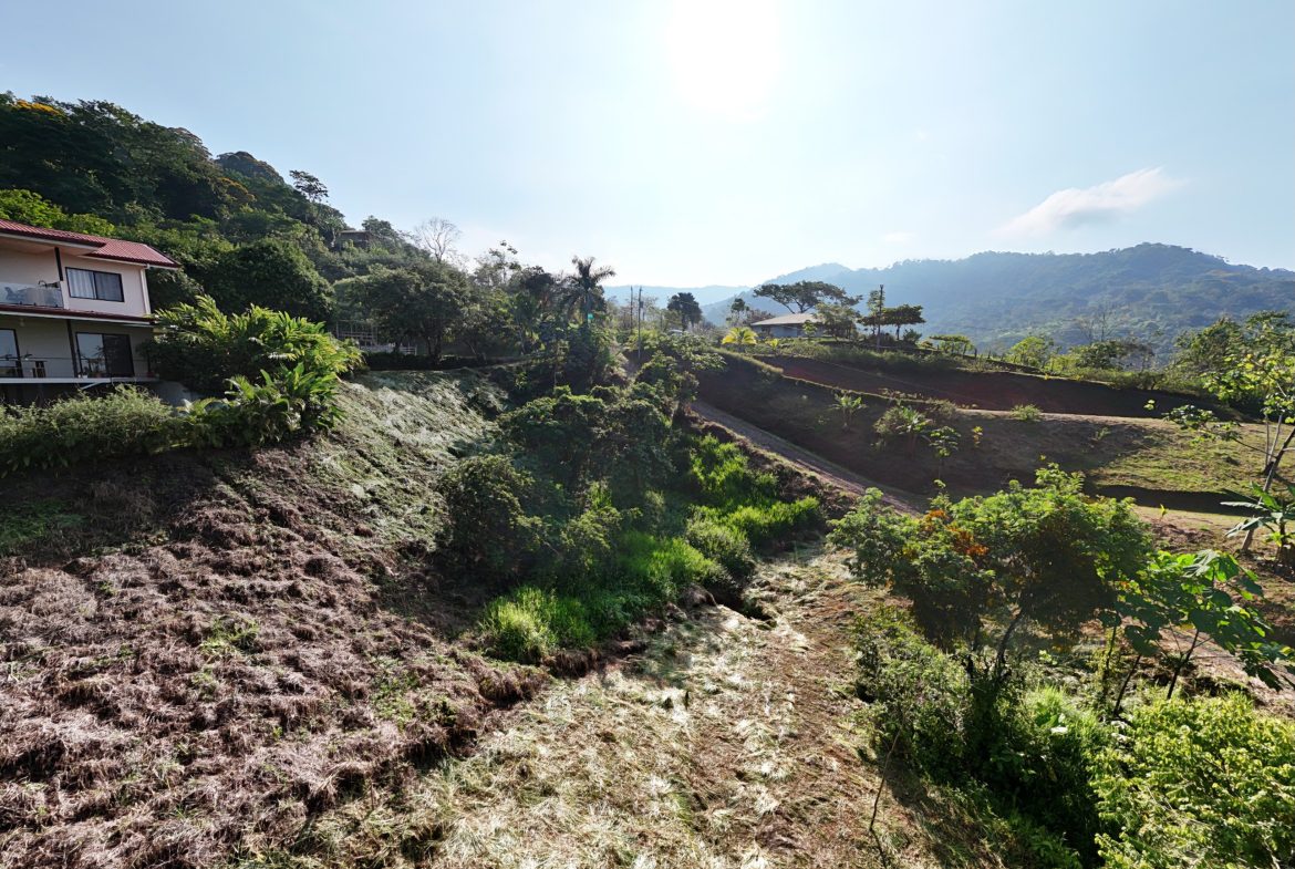 BUILDING PROPERTY WITH MOUNTAINS VIEWS, IN SAN JOSECITO – 1.8 ACRES