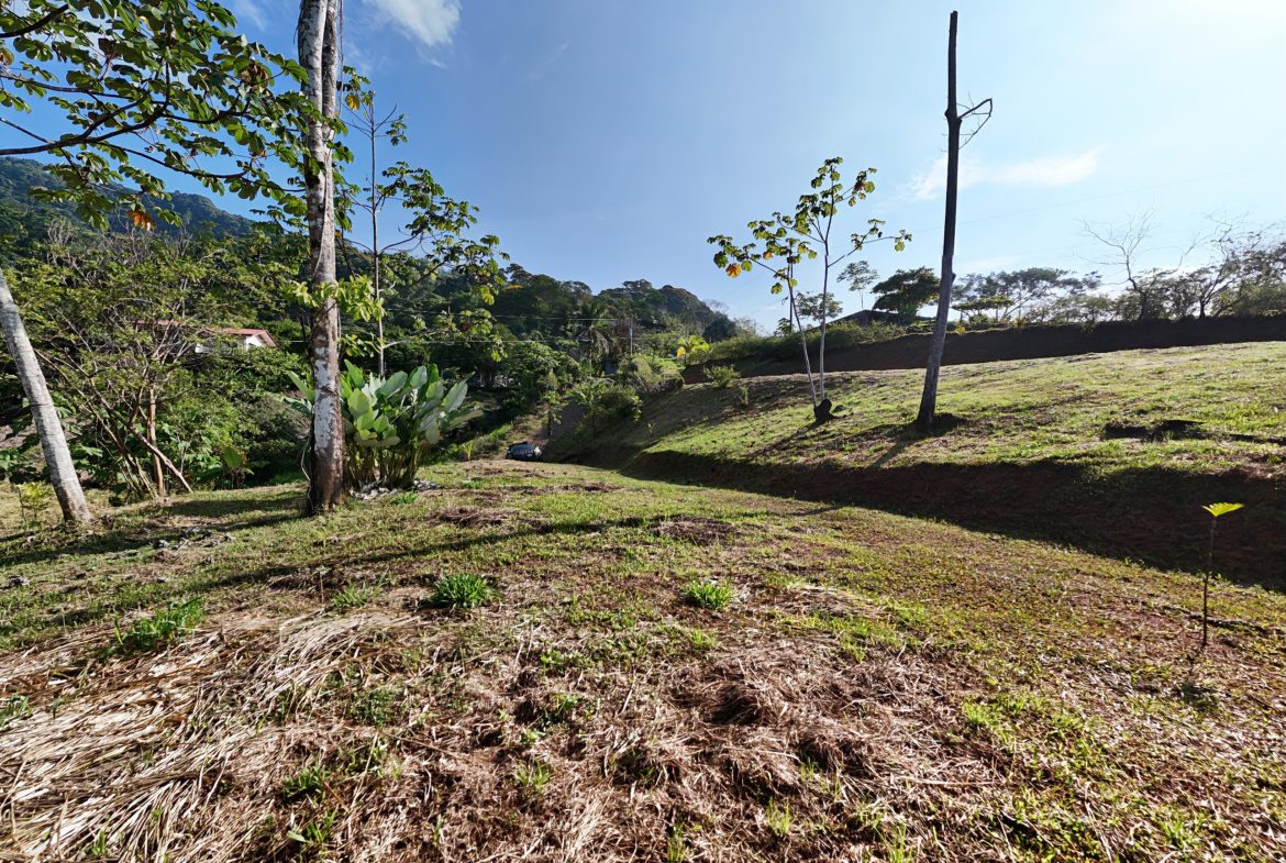 BUILDING PROPERTY WITH MOUNTAINS VIEWS, IN SAN JOSECITO – 1.8 ACRES