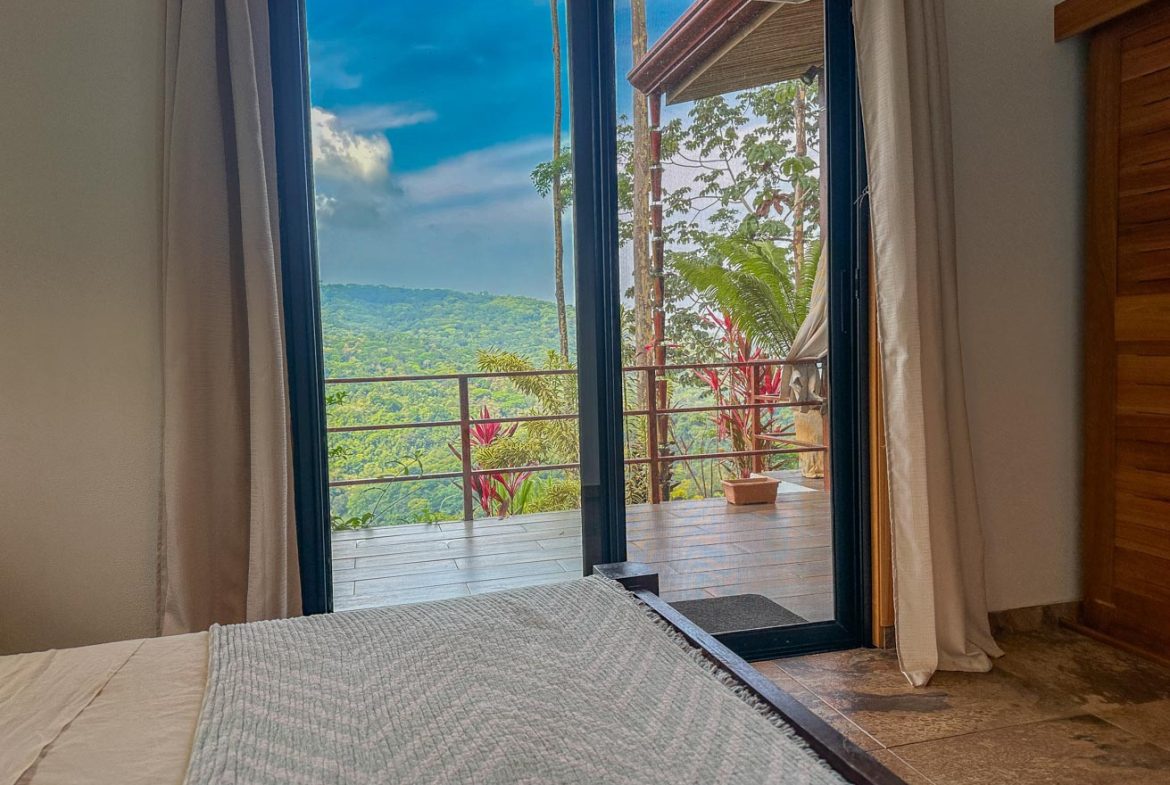 MOUNTAIN PROPERTY WITH A GUEST HOUSE WITH BEAUTIFUL VIEWS OF THE NATURE, IN BARU – 3.53 ACRES