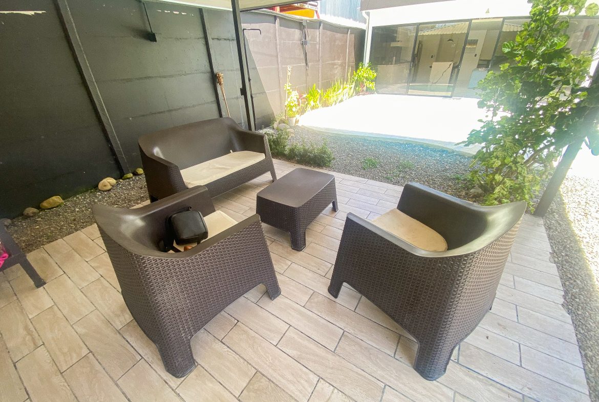 PROPERTY WITH THREE BEDROOMS AND POOL, IN UVITA – 0.07 ACRES