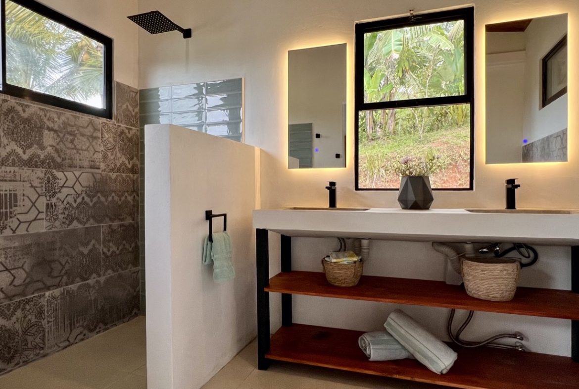 MOUNTAIN PROPERTY WITH TWO BEDROOM, IN TRES RIOS – 0.53 ACRES