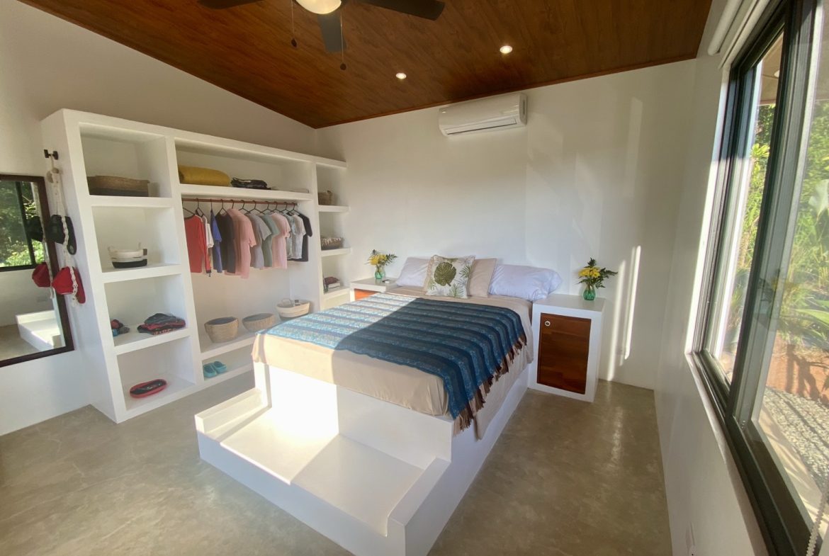 MOUNTAIN PROPERTY WITH TWO BEDROOM, IN TRES RIOS – 0.53 ACRES