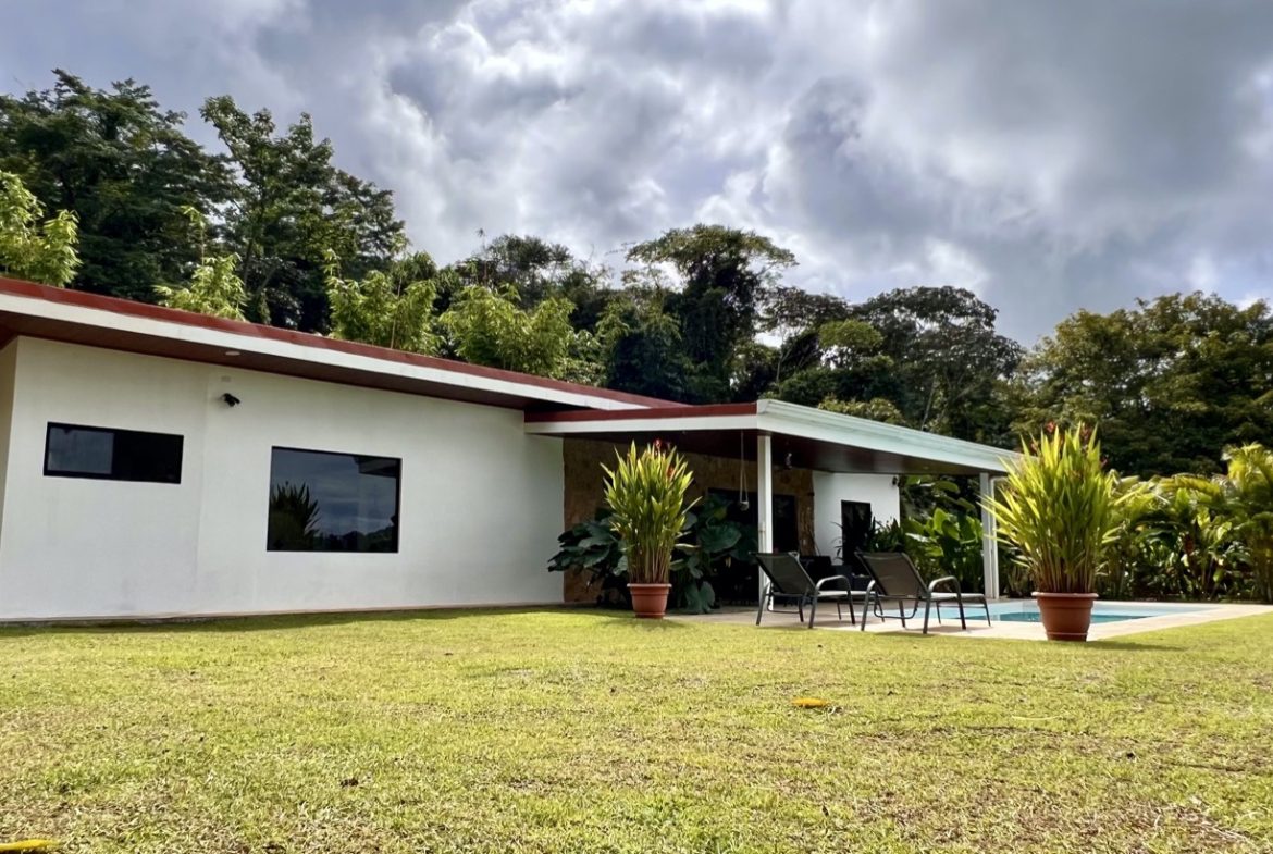 MOUNTAIN PROPERTY WITH TWO BEDROOM, IN TRES RIOS – 0.53 ACRES