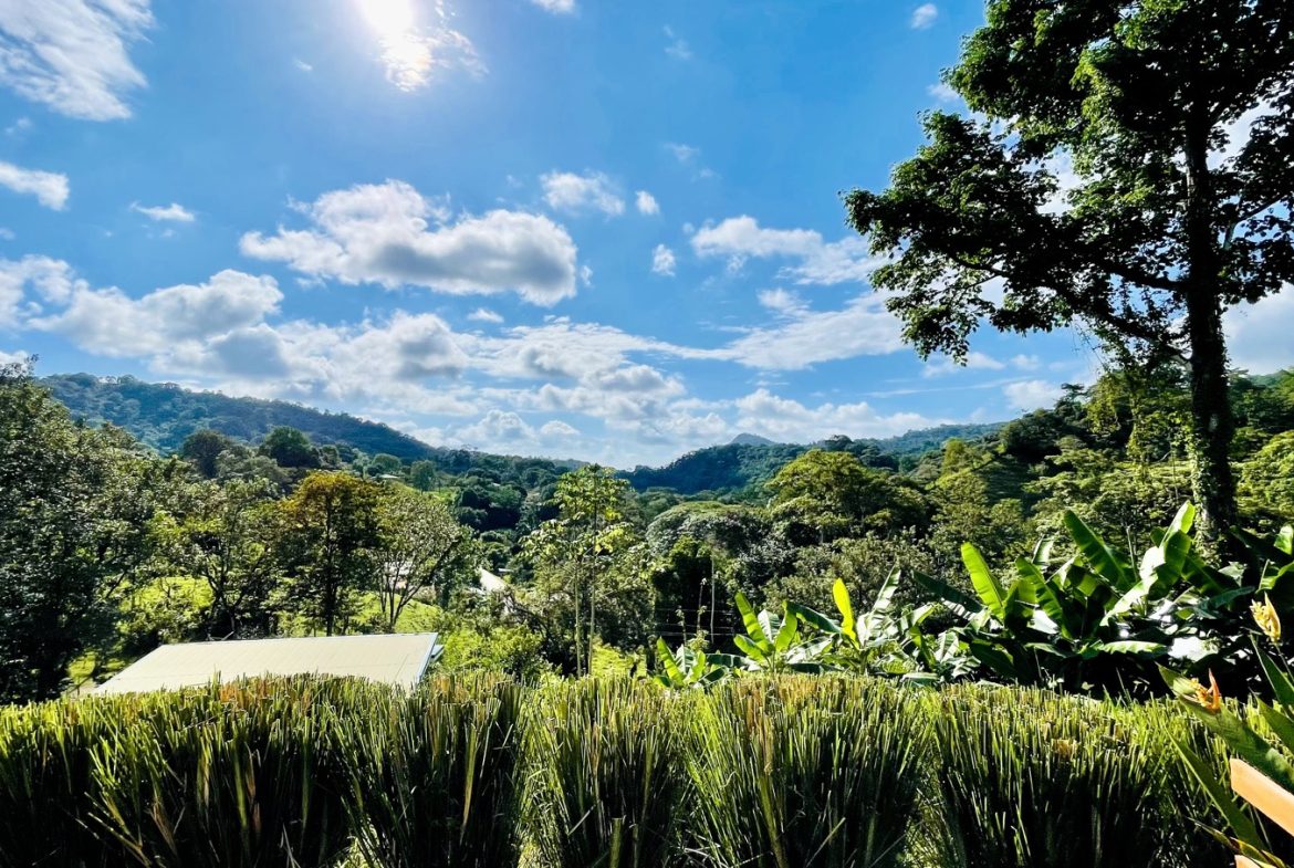 MOUNTAIN PROPERTY WITH TWO BEDROOM, IN TRES RIOS – 0.53 ACRES