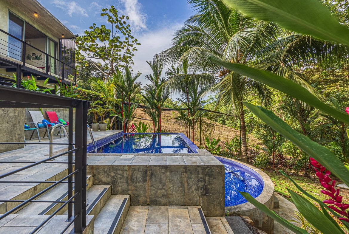 PROPERTY WITH THREE BEDROOM NEAR TO EVERYTHING, IN UVITA – 0.20 ACRES